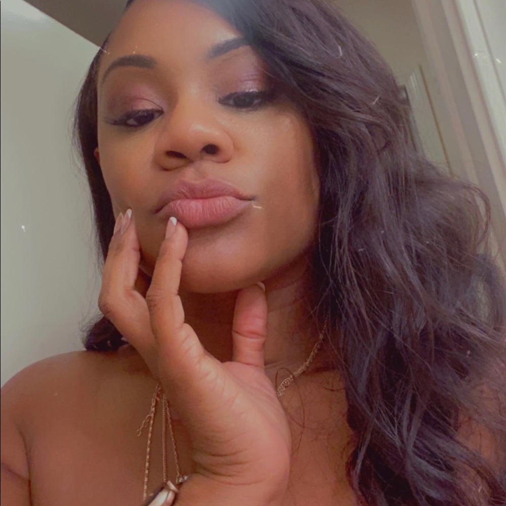 MEET YOUR SELLER💜